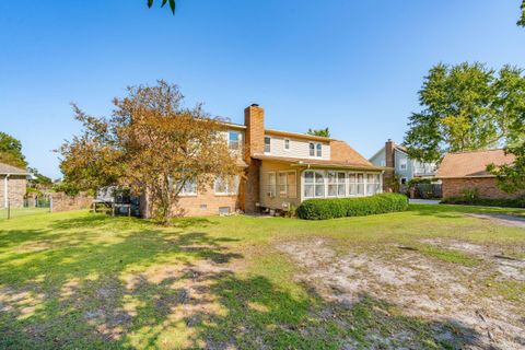 A home in North Charleston