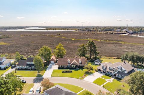 A home in North Charleston