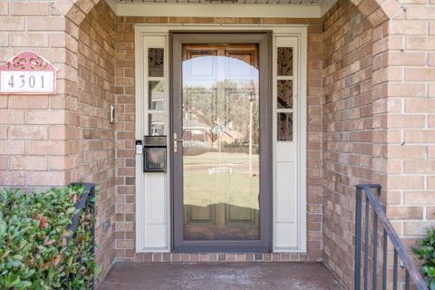 A home in North Charleston