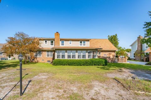 A home in North Charleston