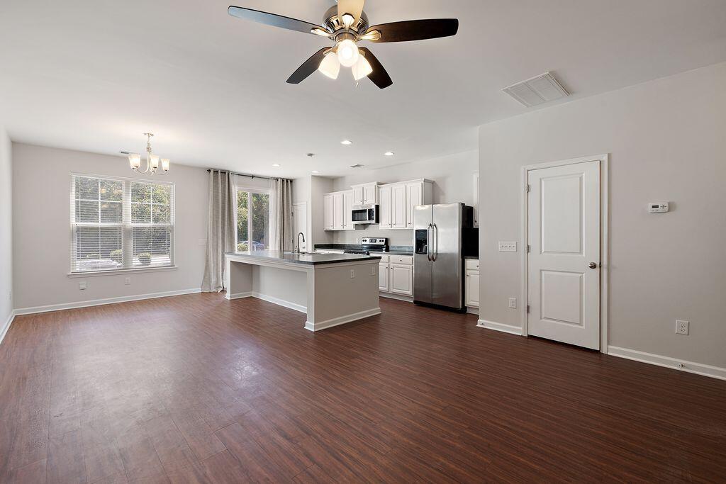 4763 Horse Drawn Way