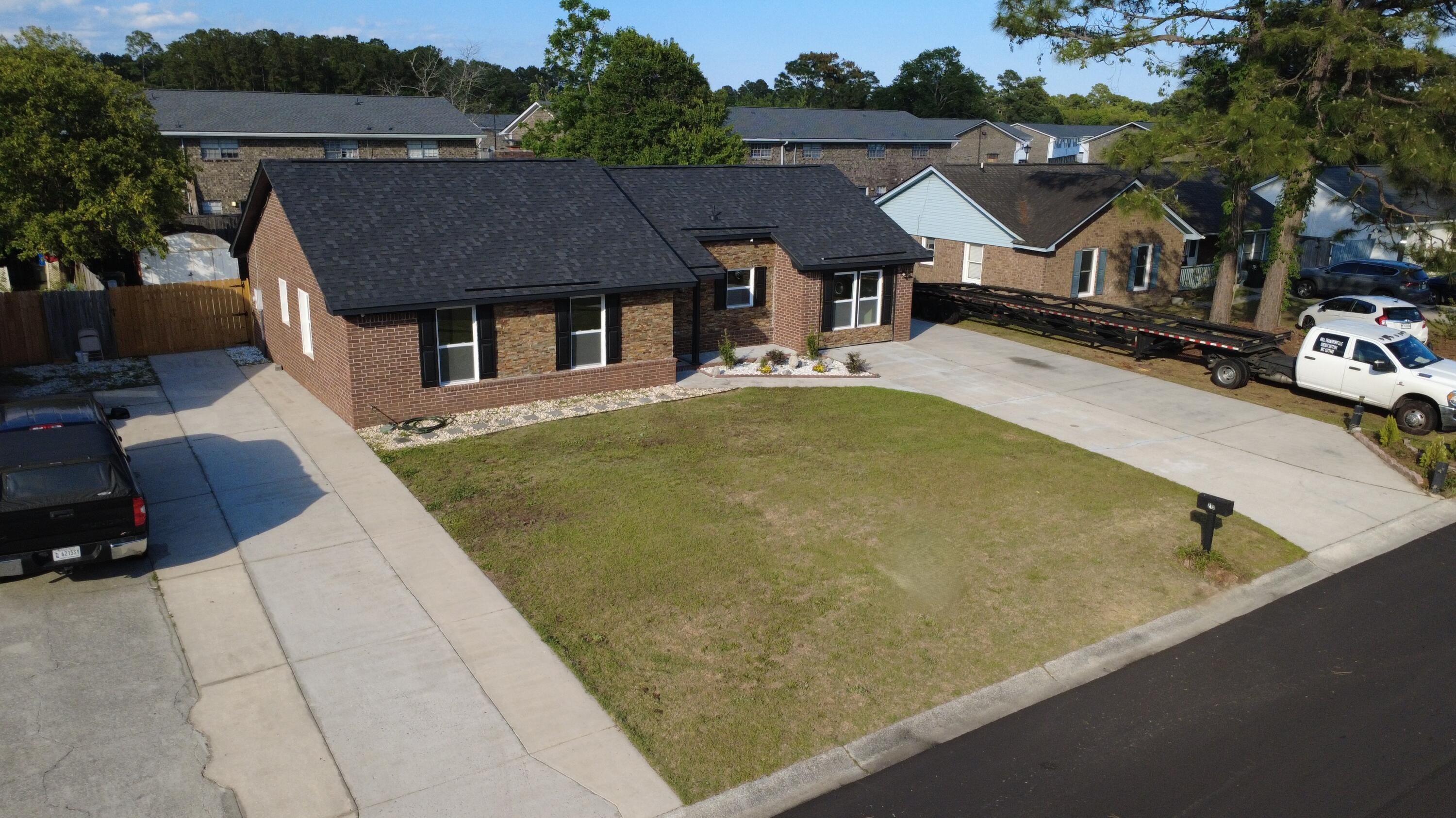 215 Horseshoe Drive