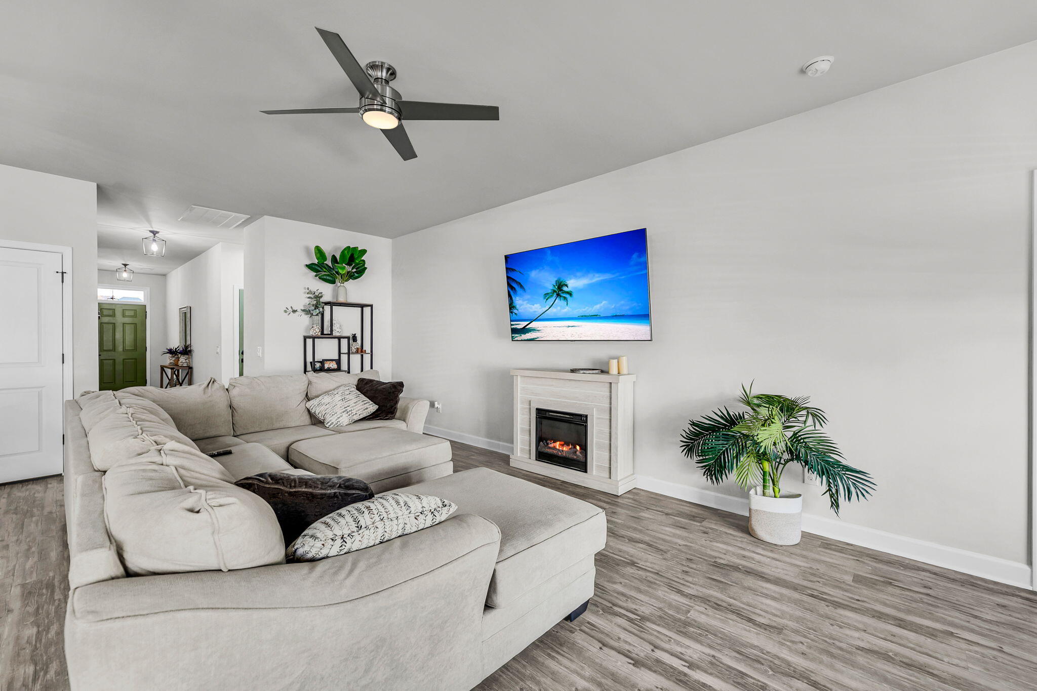 1569 Thin Pine Drive