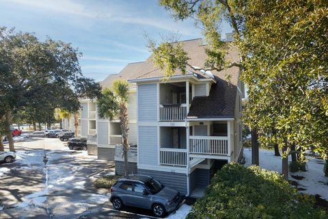 A home in Folly Beach