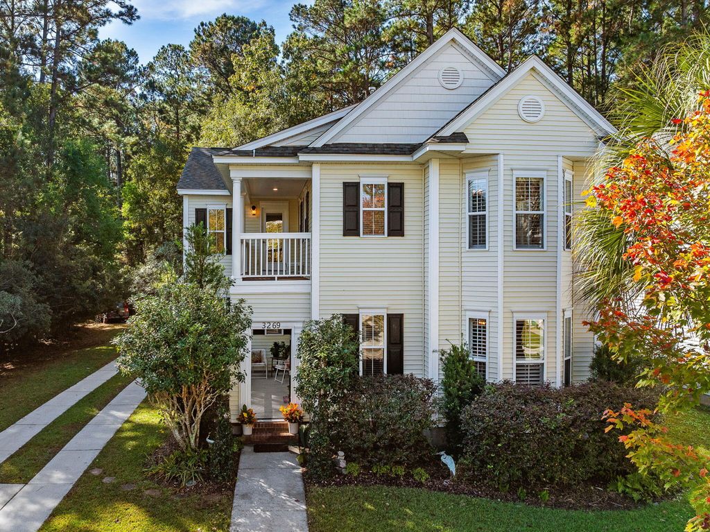 Photo of 3269 Beaconsfield Road, Mount Pleasant, SC 29466 (MLS # 25030316)