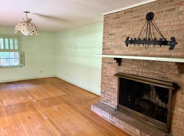 2080 Sniders Highway