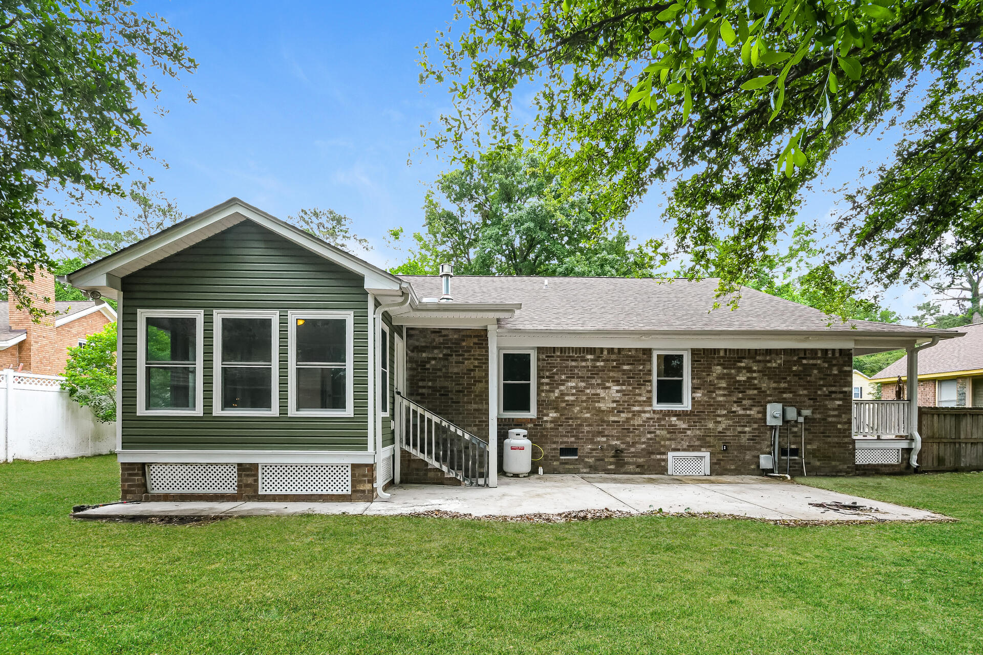 321 Eastover Circle