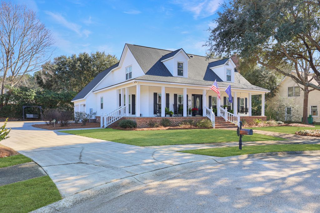 Photo of 1109 Hollybrooke Drive, Moncks Corner, SC 29461 (MLS # 26003358)