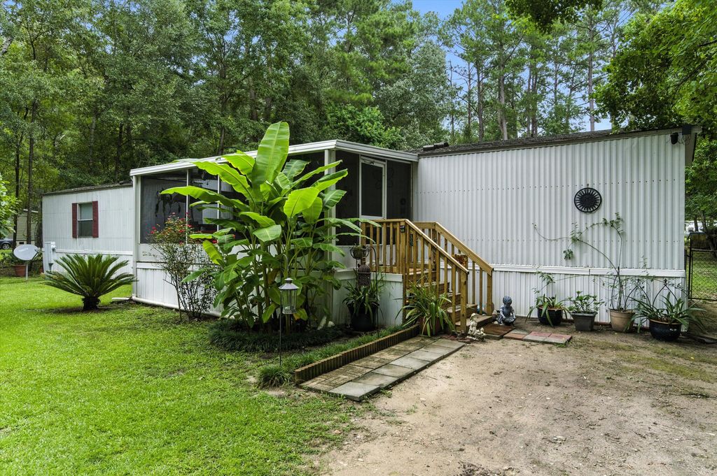 Photo of 175 Koger Drive, Summerville, SC 29483 (MLS # 25021358)