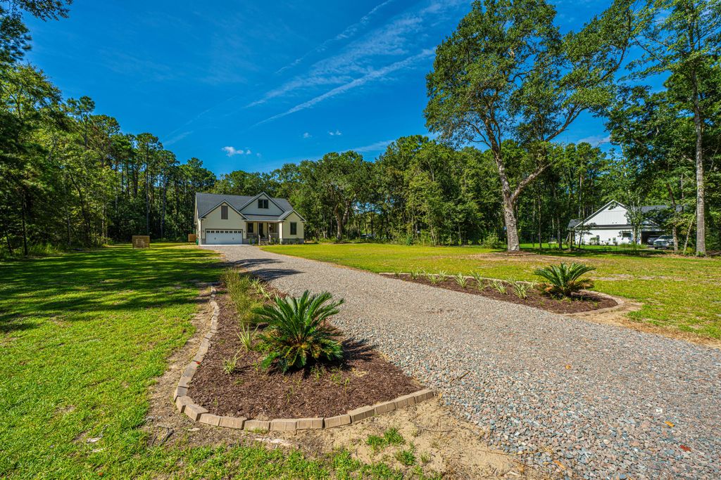 Photo of 873 Grannys Lane, Awendaw, SC 29429 (MLS # 25026810)