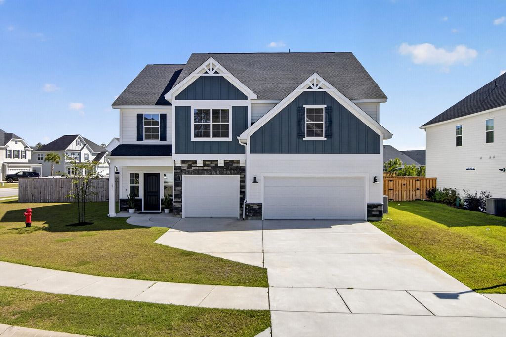 Photo of 277 Fiddleback Drive, Summerville, SC 29486 (MLS # 26011409)
