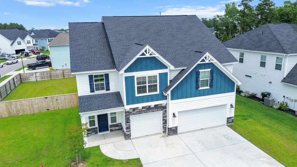 Photo of 277 Fiddleback Drive, Summerville, SC 29486 (MLS # 26011409)