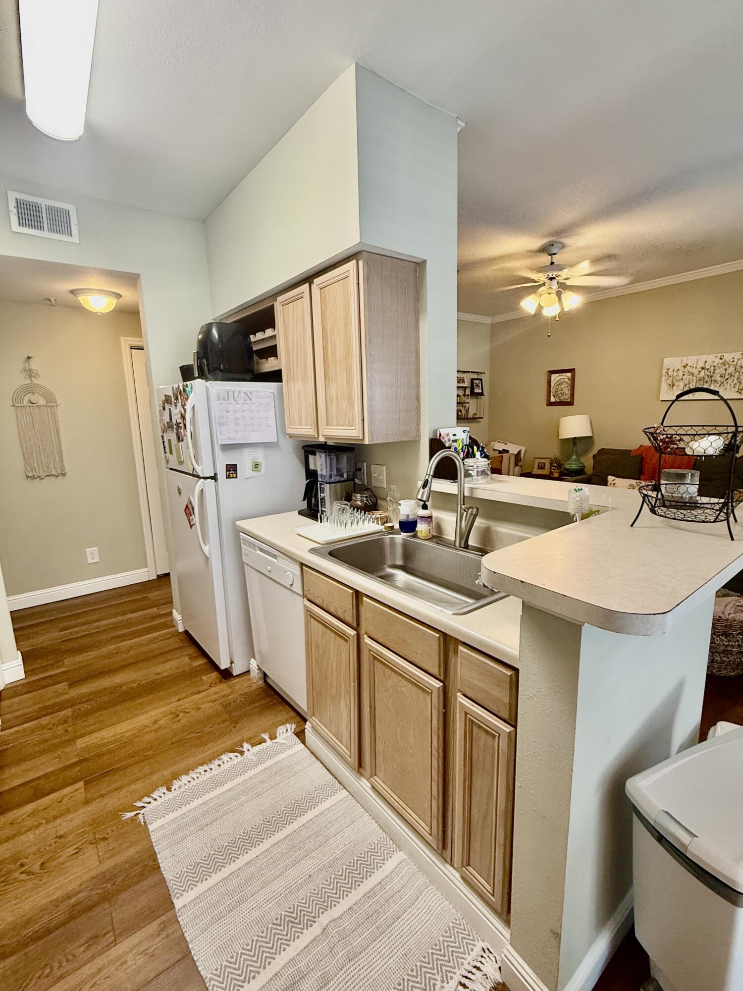 700 Daniel Ellis Drive 9105