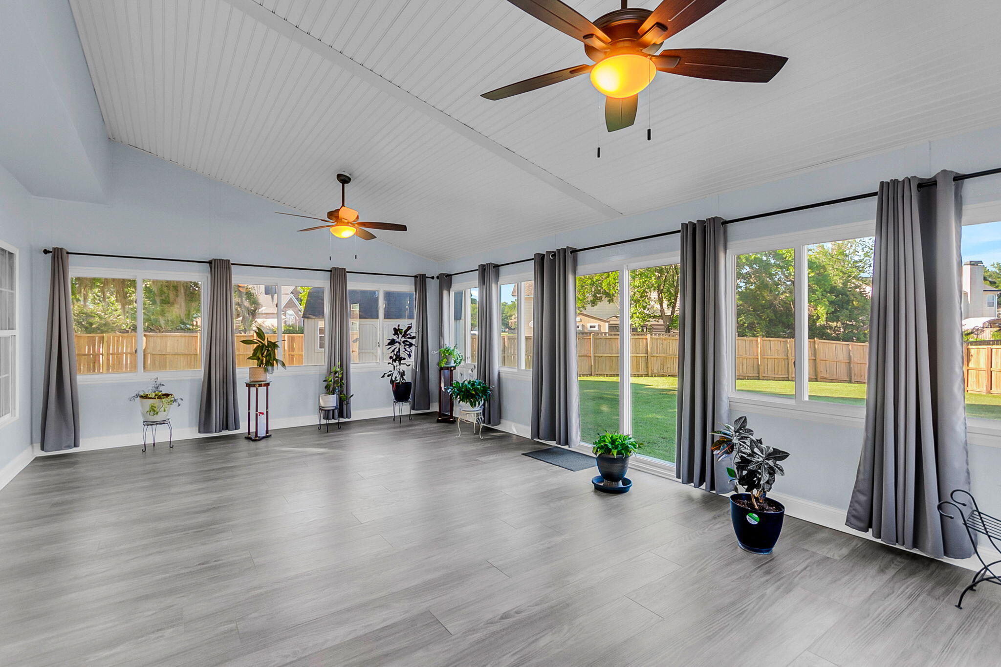 319 Lindrick Court