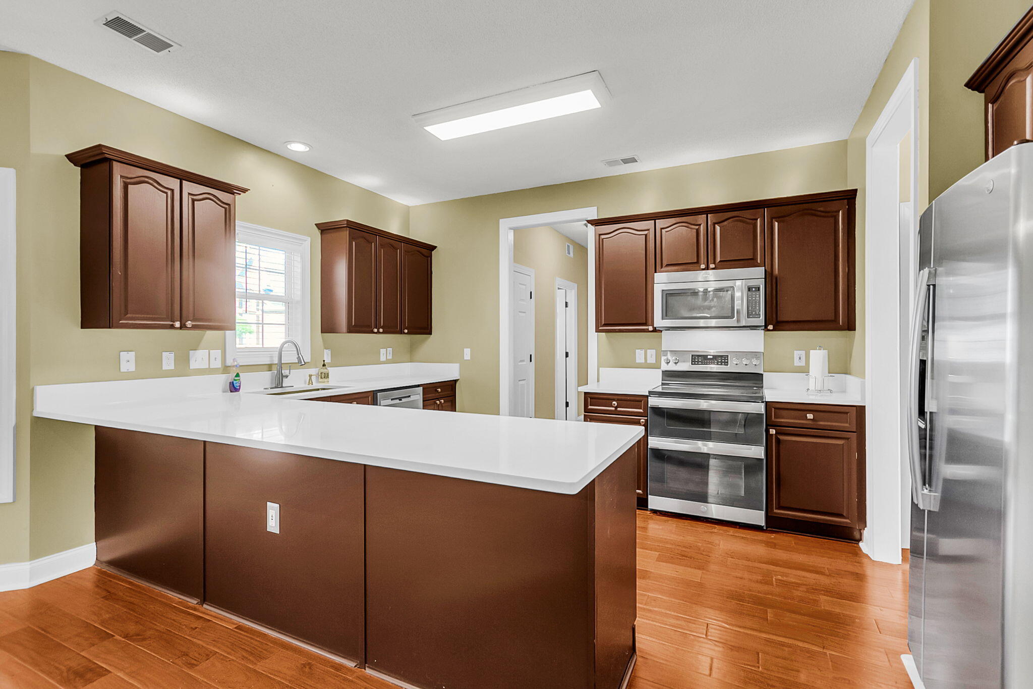 319 Lindrick Court