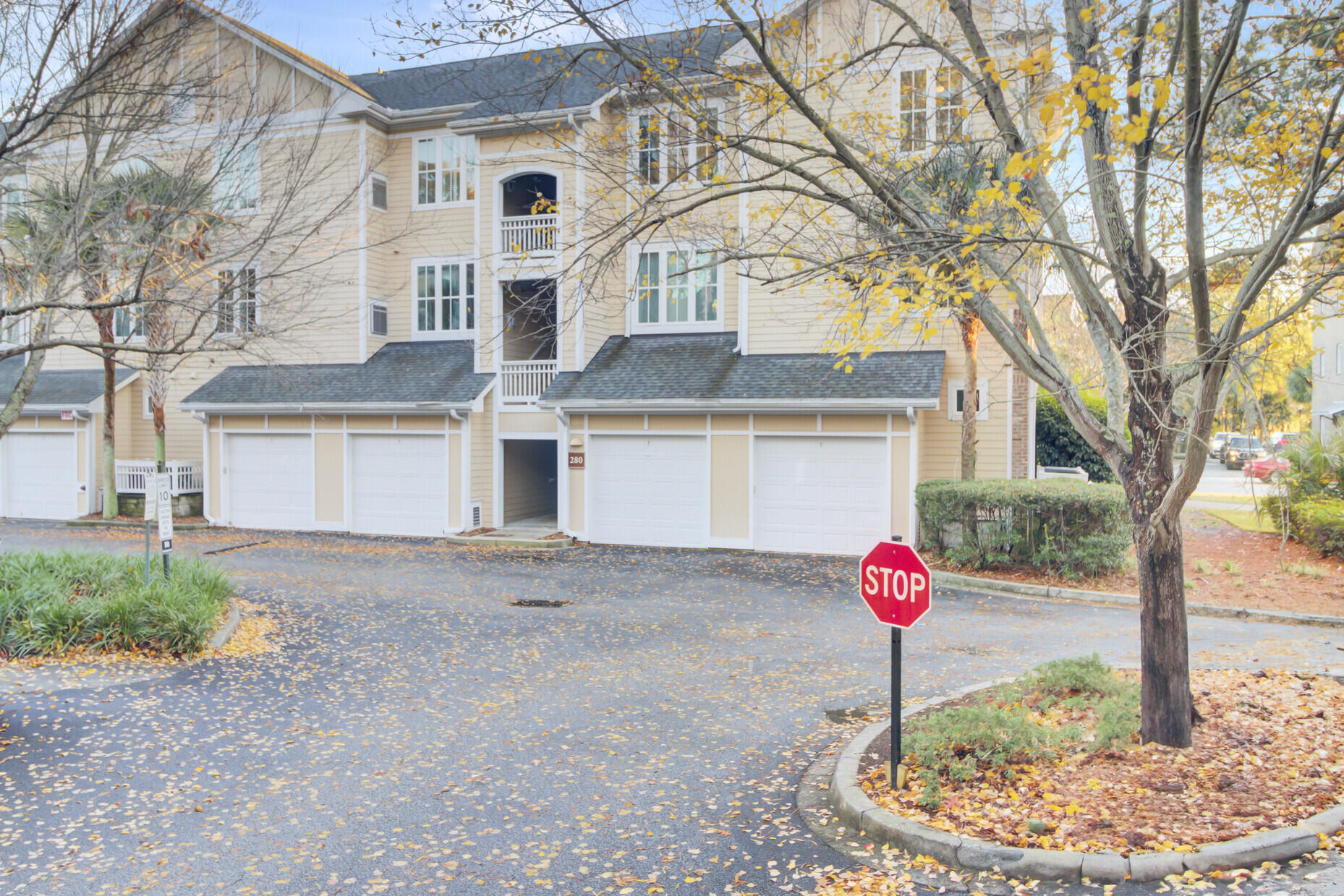 Charleston, South Carolina 29492, United States, 2 Bedrooms Bedrooms, ,2 BathroomsBathrooms,Residential,Active,26008