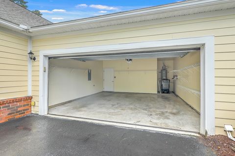 A home in North Charleston