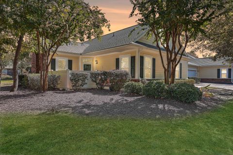 A home in North Charleston