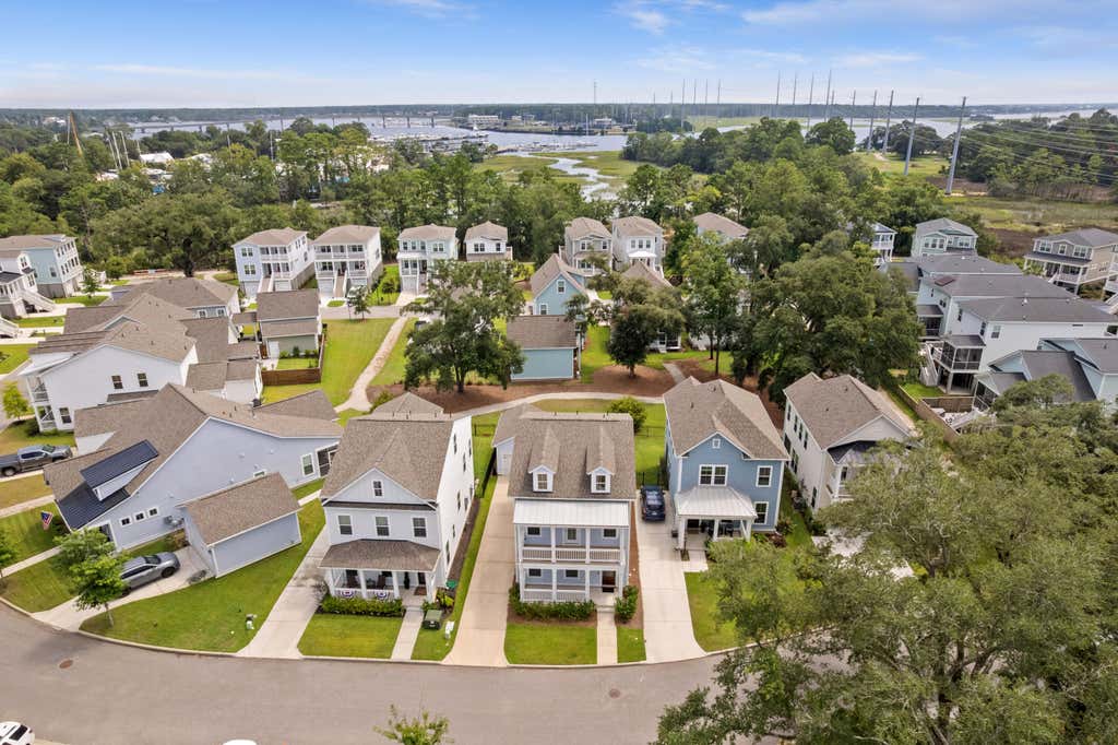 Photo of 1421 Tangles Trail, Charleston, SC 29492 (MLS # 26023942)