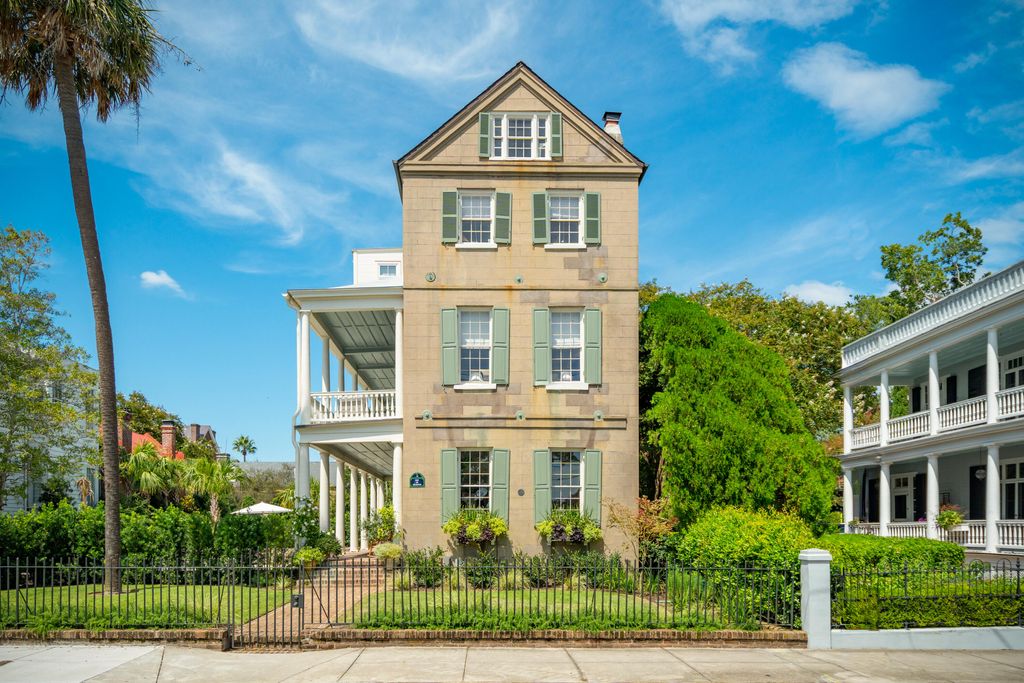 Photo of 110 Beaufain Street, Charleston, SC 29401 (MLS # 25026046)