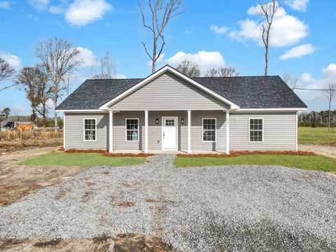 A home in Holly Hill