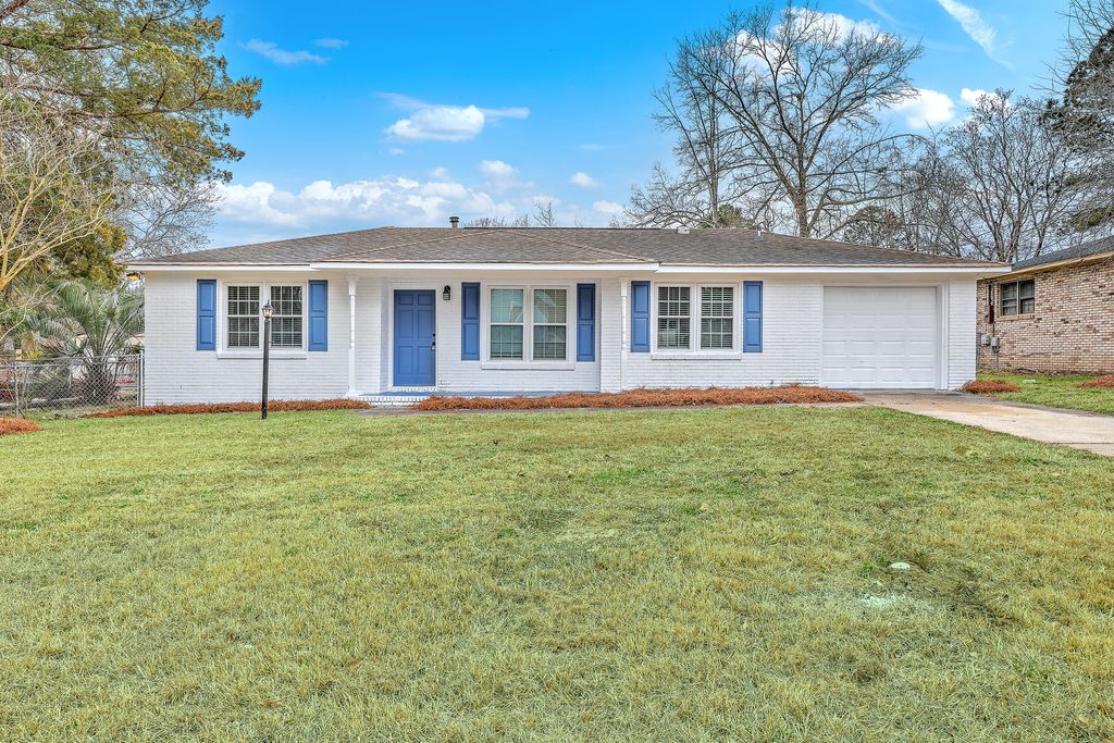 Photo of 7645 Knollwood Drive, North Charleston, SC 29418 (MLS # 26004067)