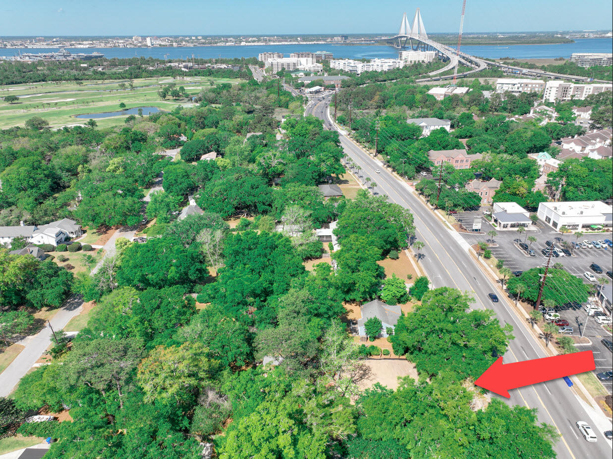 295 W Coleman Boulevard