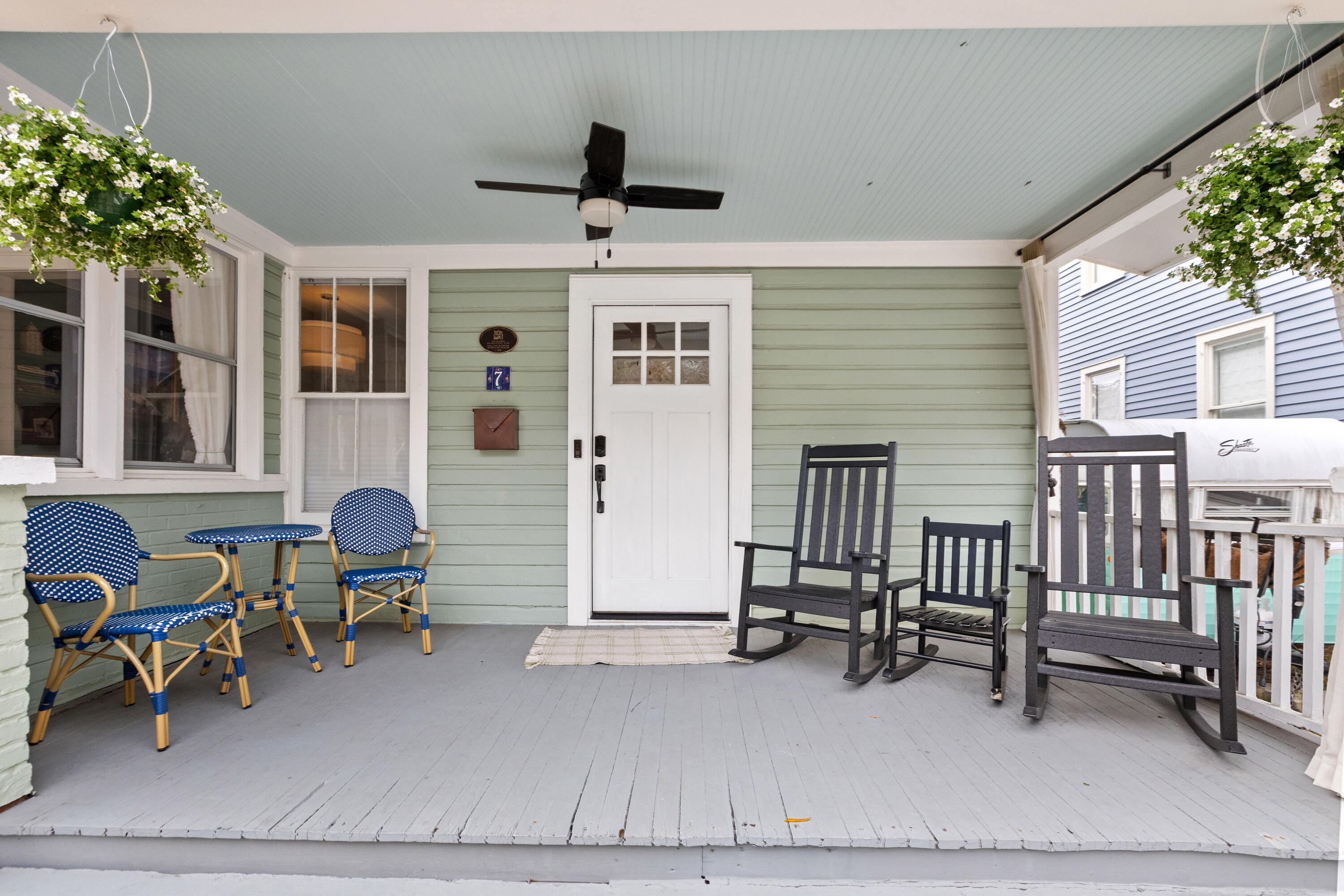 7 Glenwood Avenue