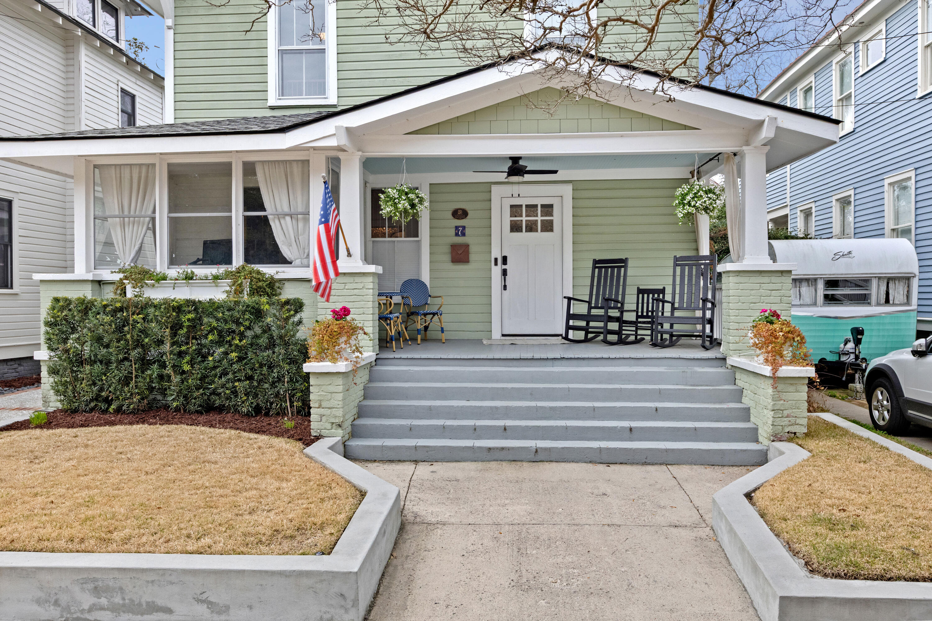 7 Glenwood Avenue