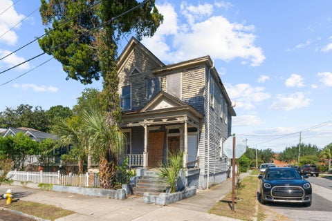 Photo of 10 Francis Street, Charleston, SC 29403 (MLS # 26026830)