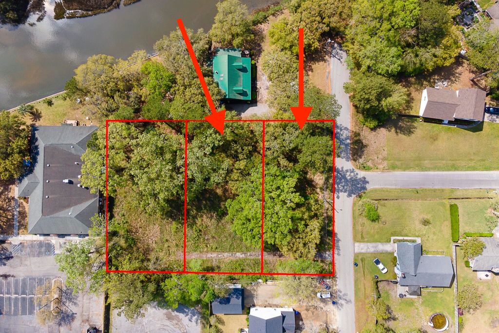 Photo of 2555 Etiwan Avenue, Charleston, SC 29414 (MLS # 25018205)