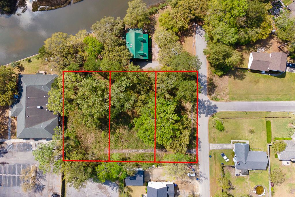 Photo of 2555 Etiwan Avenue, Charleston, SC 29414 (MLS # 25018205)