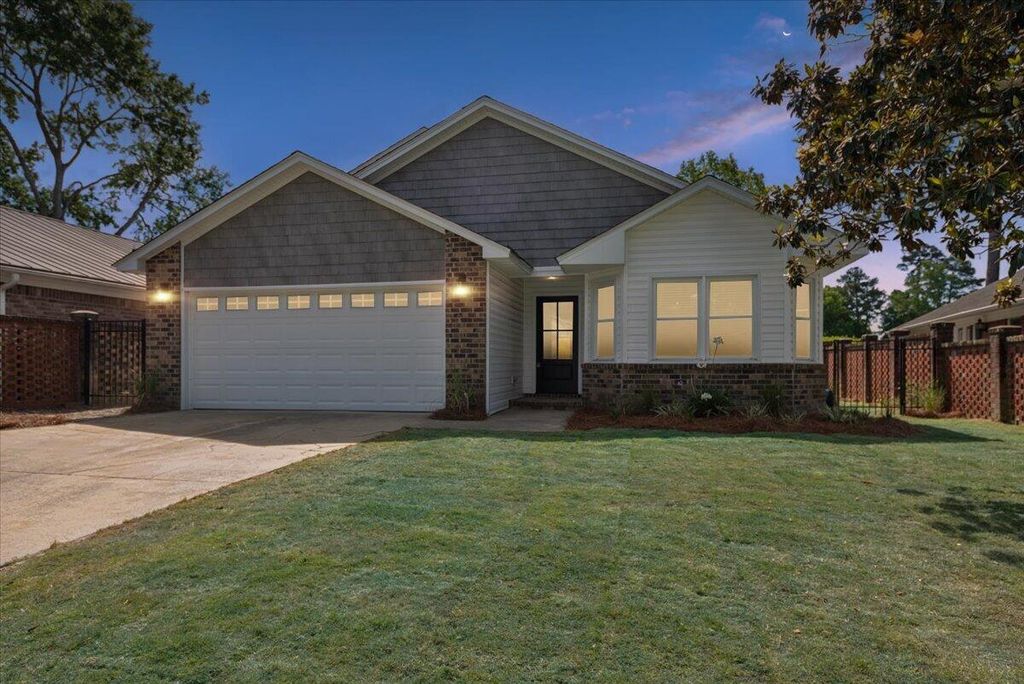 Photo of 1665 Fairway Place Lane, Mount Pleasant, SC 29464 (MLS # 26015441)