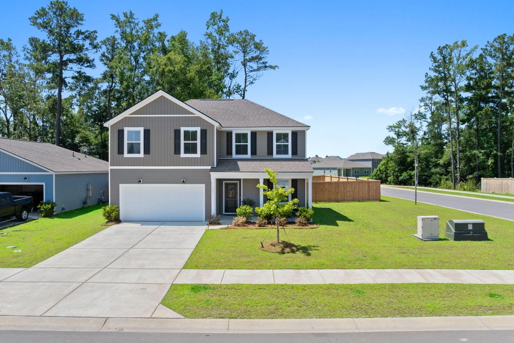 Photo of 746 Meadowbrook Lane, Summerville, SC 29486 (MLS # 26018671)