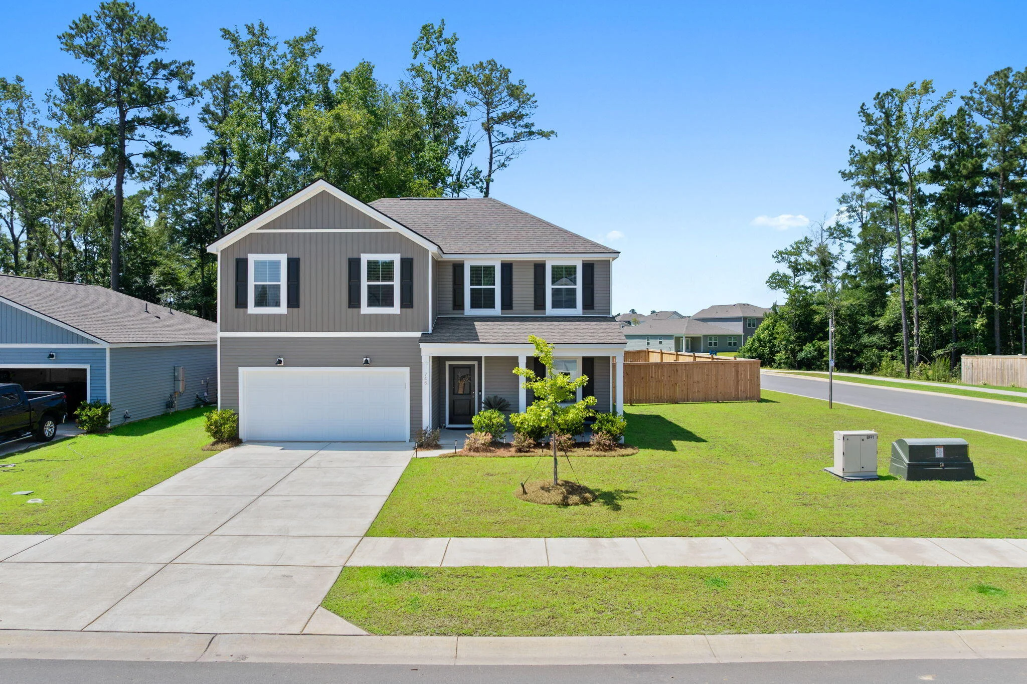 746 Meadowbrook Lane