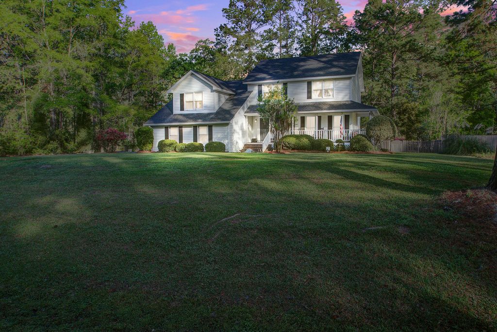 Photo of 117 Ashley River Drive, Summerville, SC 29485 (MLS # 26009560)
