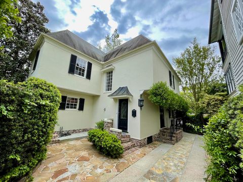 3 1/2 St Michaels Alley Charleston SC 29401