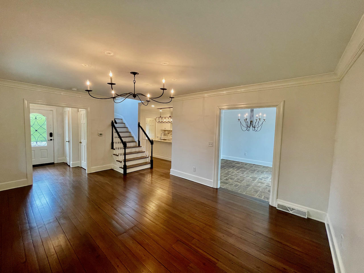 3 1/2 St Michaels Alley