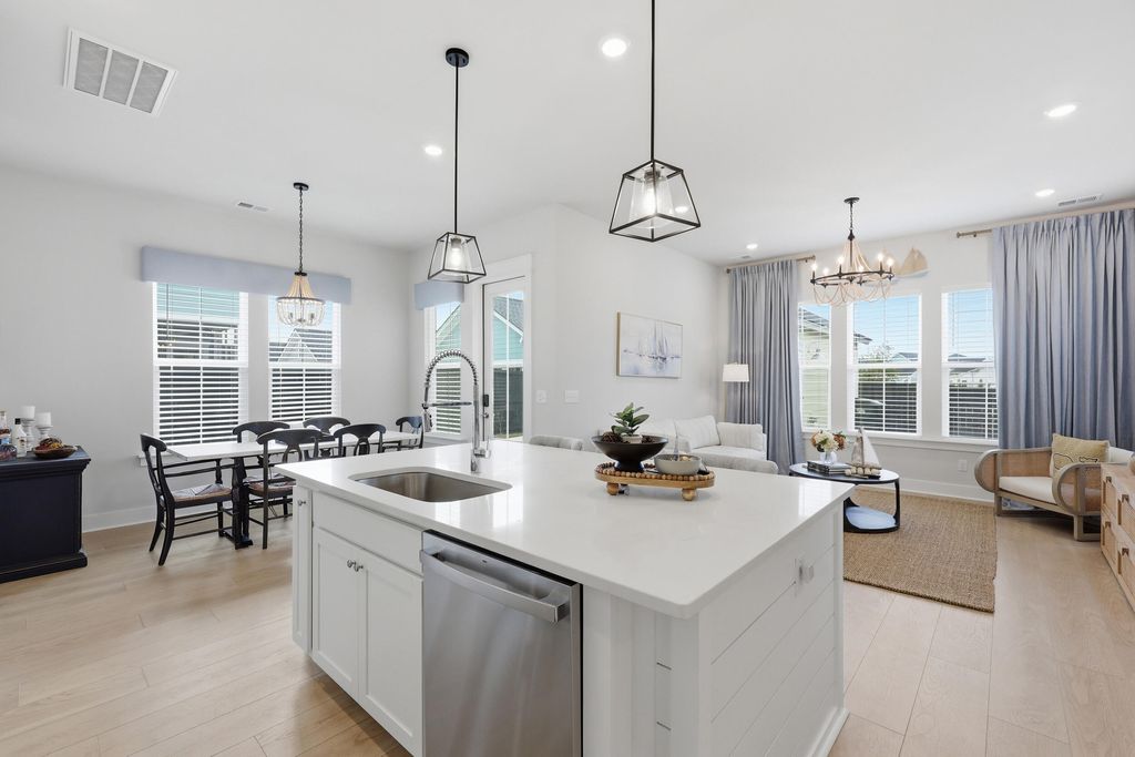 Photo of 256 Witherspoon Street, Summerville, SC 29486 (MLS # 26006103)