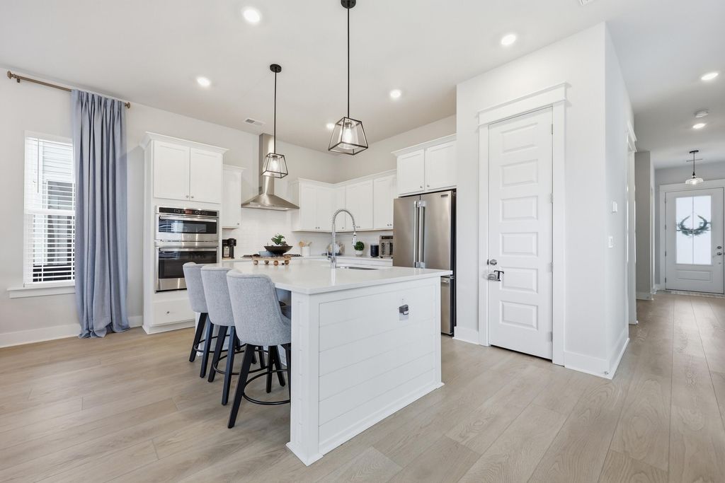 Photo of 256 Witherspoon Street, Summerville, SC 29486 (MLS # 26006103)