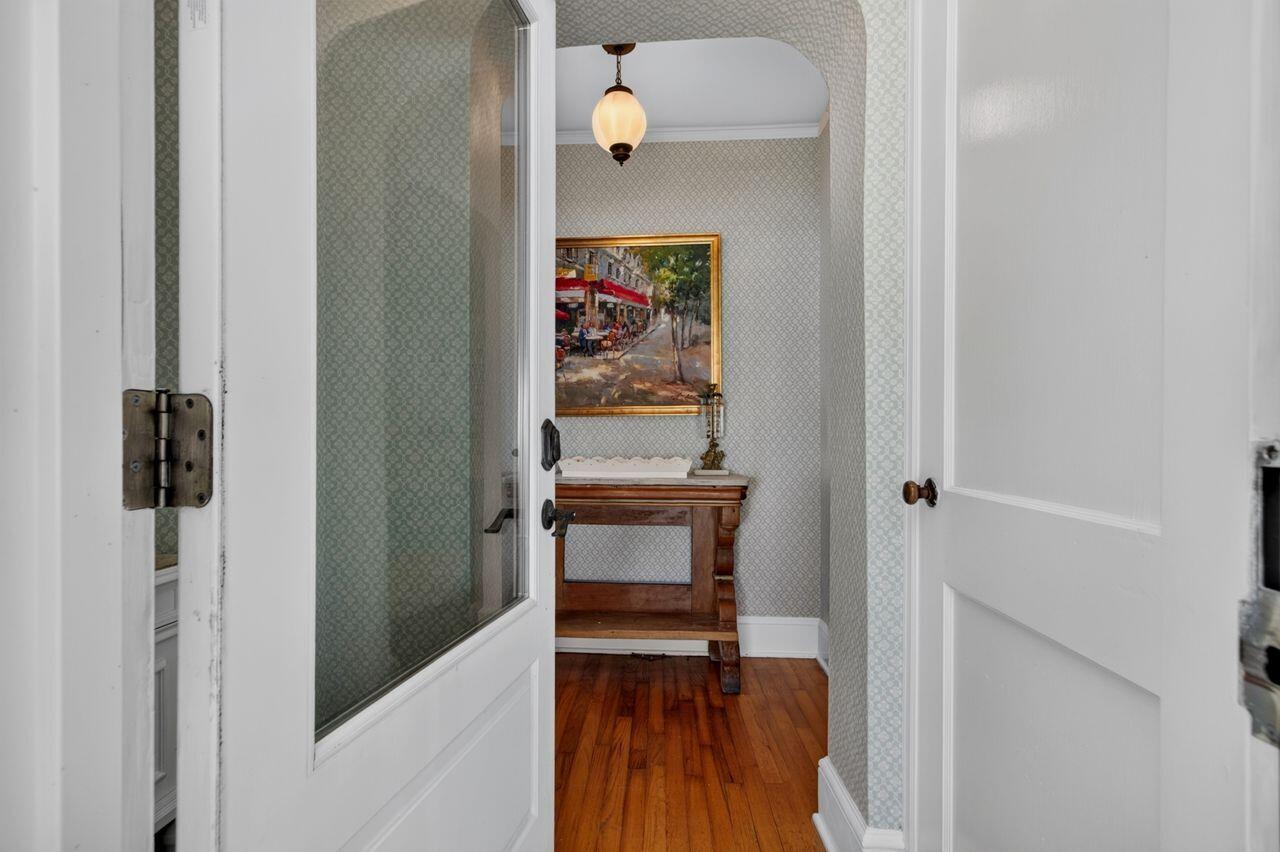 48 Avondale Avenue