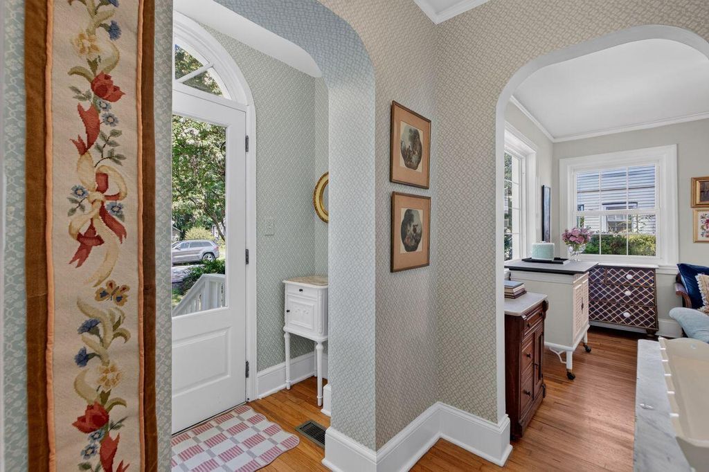 Photo of 48 Avondale Avenue, Charleston, SC 29407 (MLS # 26021232)