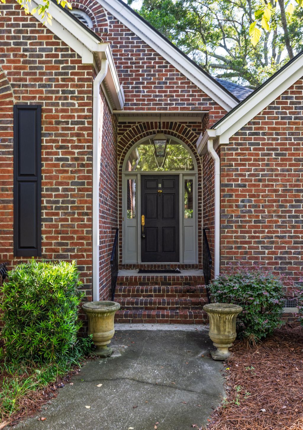 Photo of 1387 Southlake Drive, Mount Pleasant, SC 29464 (MLS # 25022753)