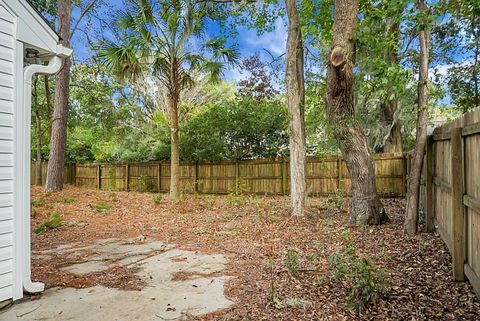 A home in North Charleston