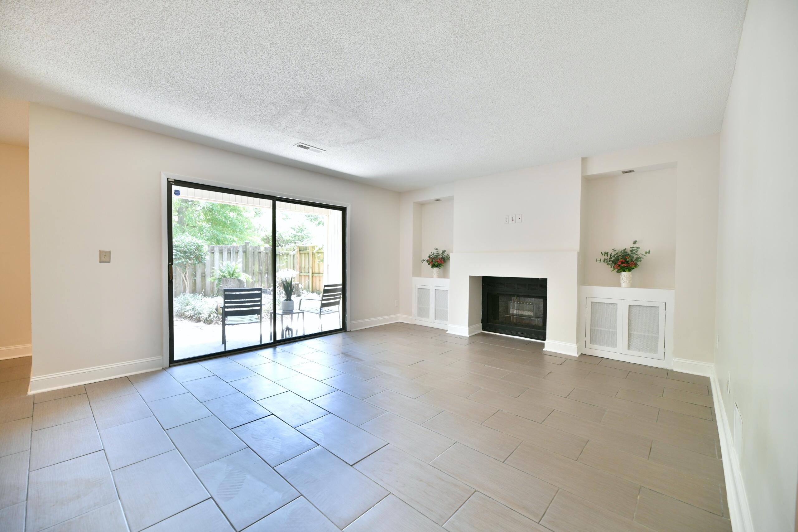 93 Ashley Hall Plantation Road 6