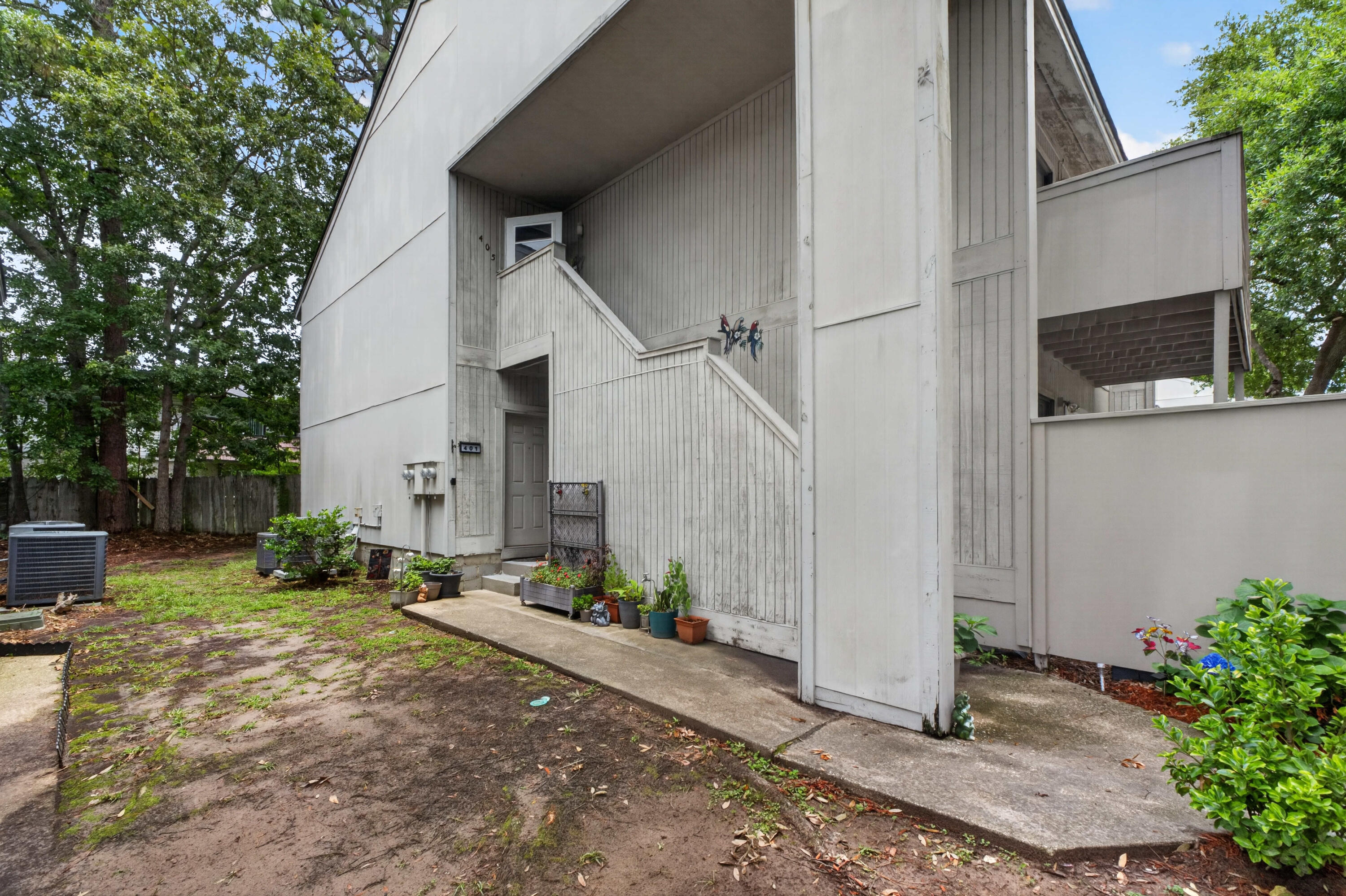 401 Greenmeadow Drive