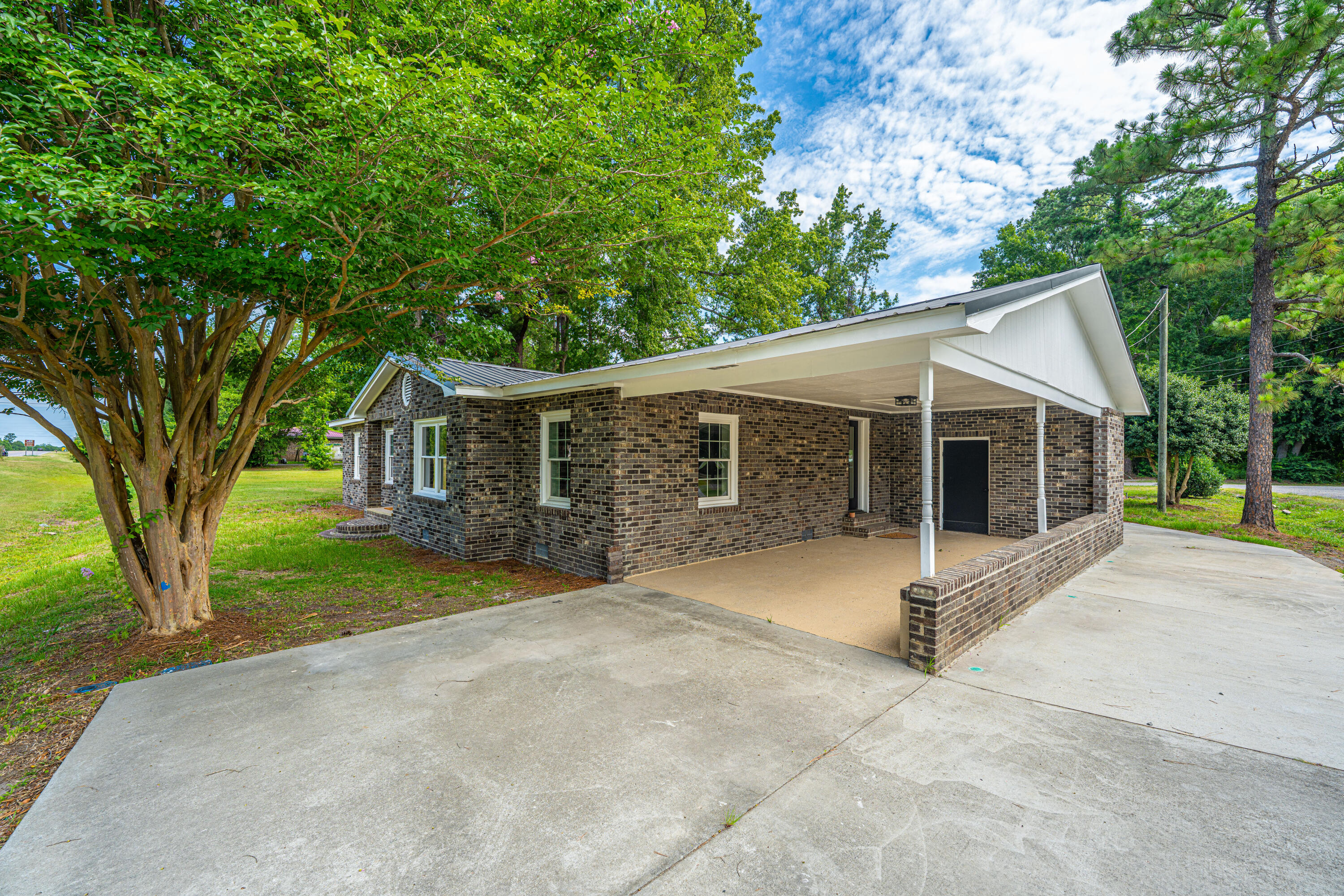 4649 N Highway 52
