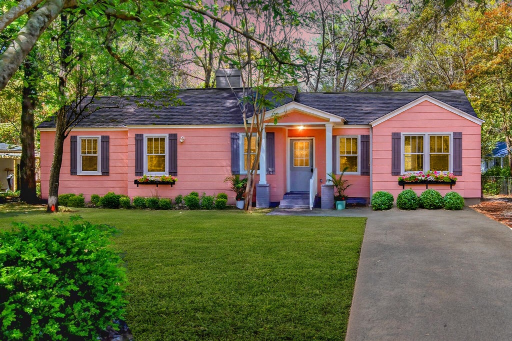 Photo of 708 S Laurel Street, Summerville, SC 29483 (MLS # 26016532)