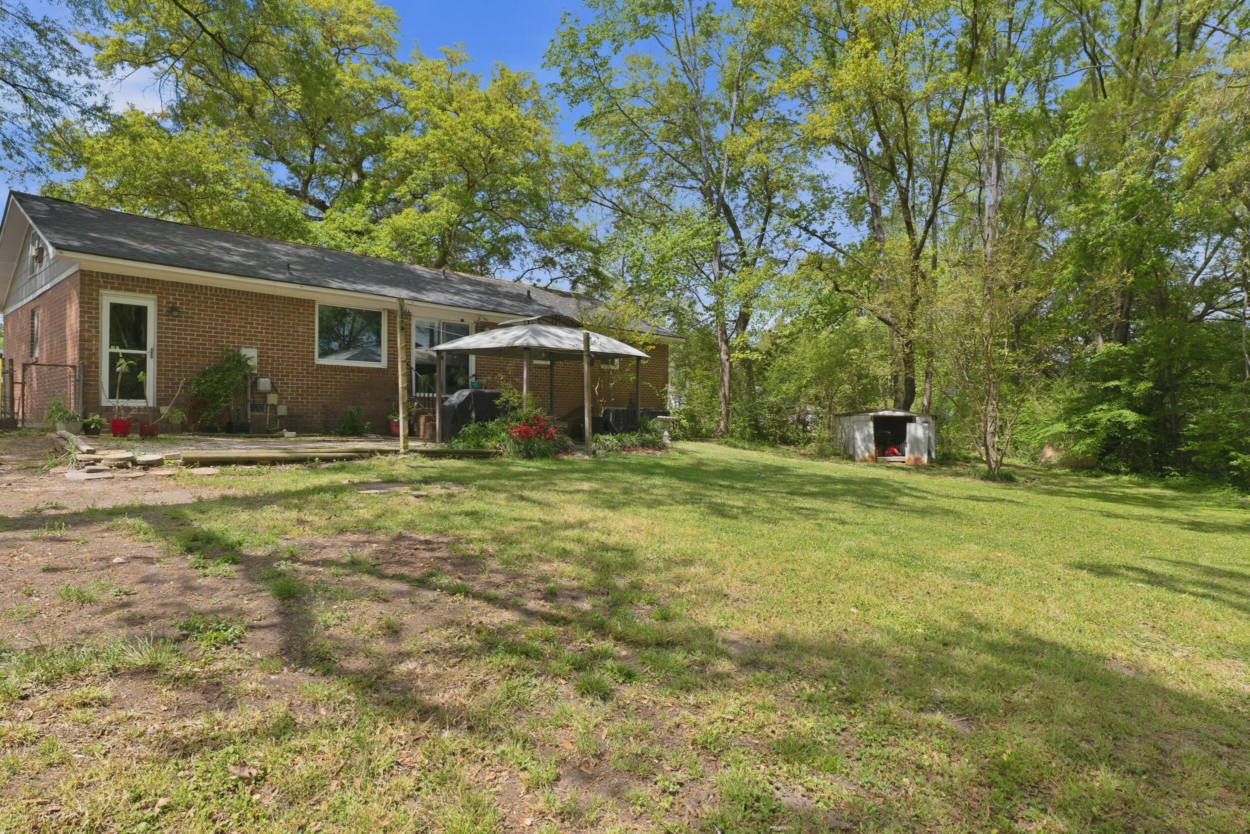 111 Duke Lane