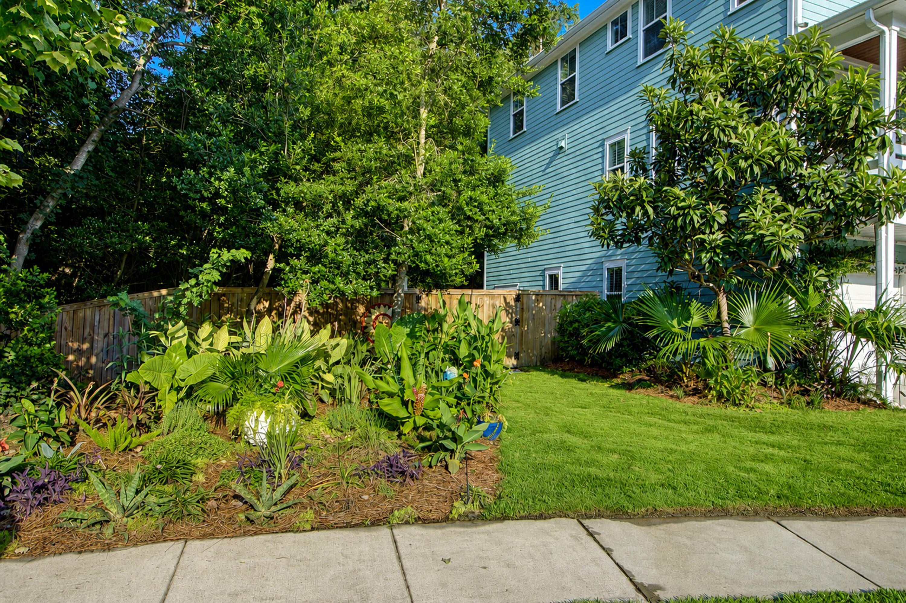 5138 Hyde Park Village Lane